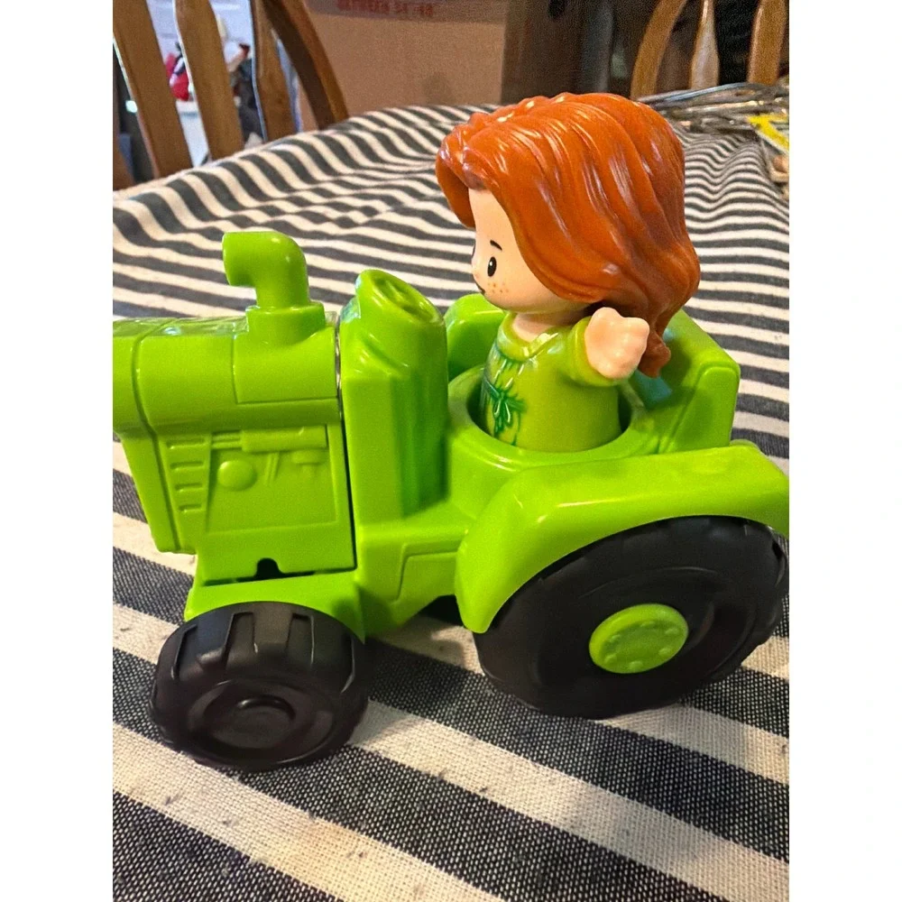 Fisher Price Little People Green Tractor Tessa Figure Farm Vehicle DWG32 2016